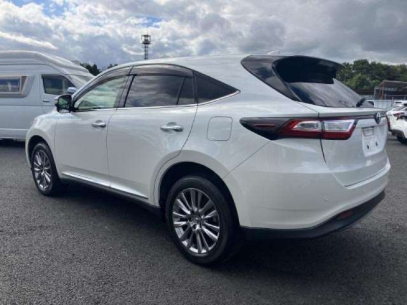 Toyota Harrier - 2017